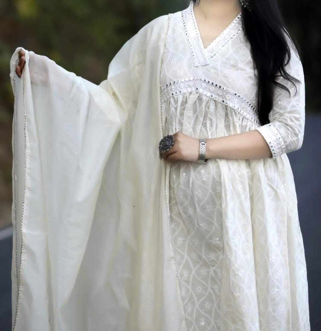 Chickenkari Nyra Cut Kurti With Pent And Dupatta