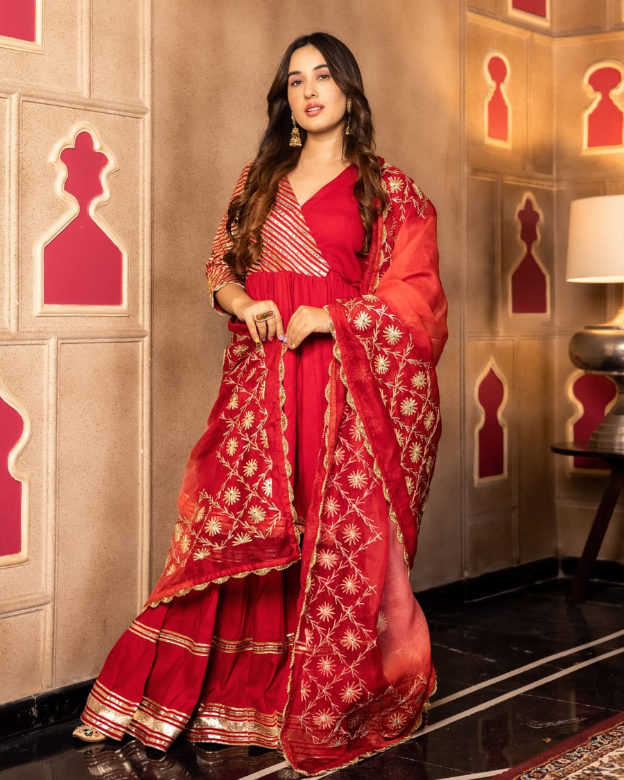 Anya Gotapatti Sharara Set With Gota jaal Dupatta