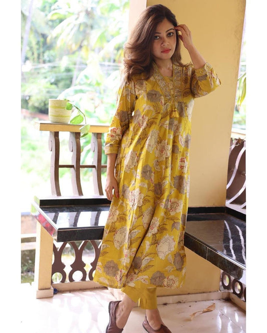 Beautiful Yellow A Line Saganeri Block Print Kurti With Pant